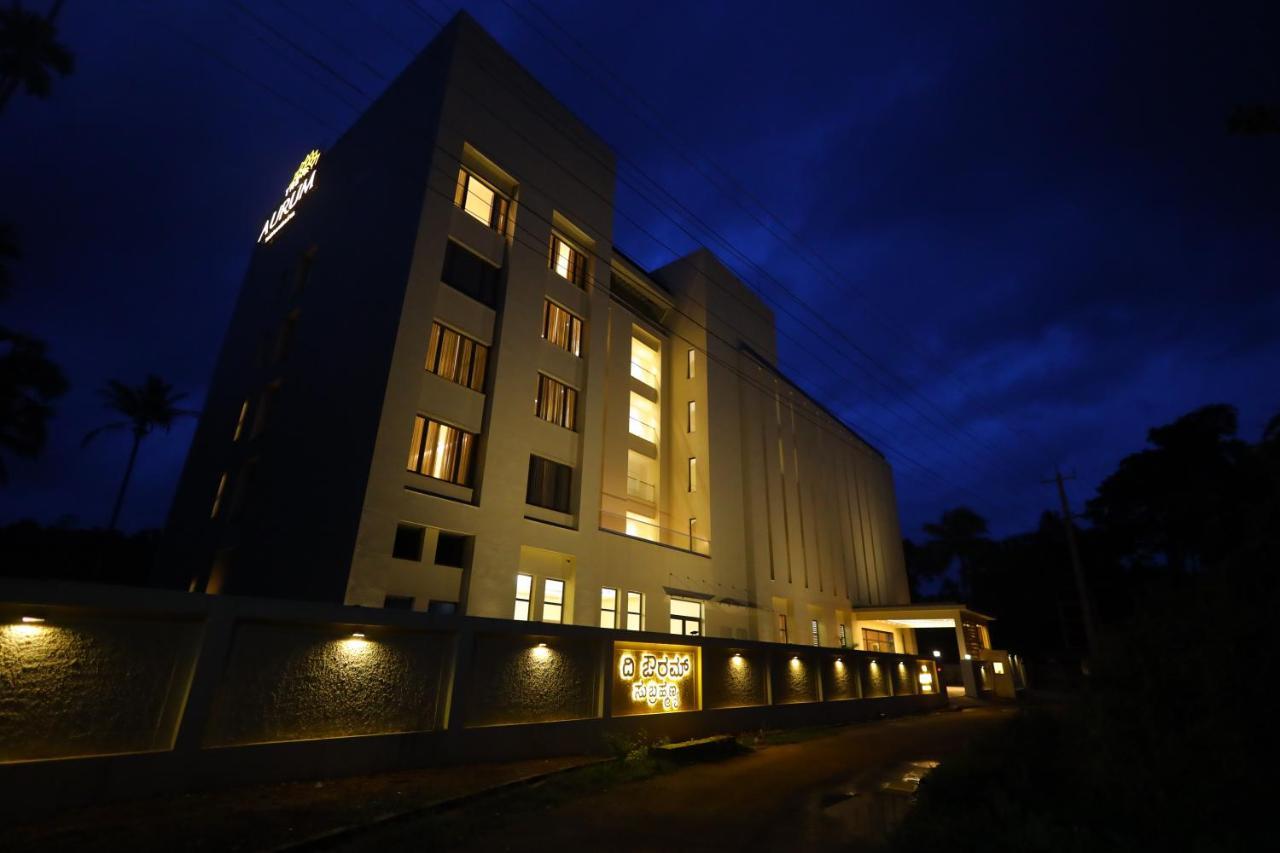 The Aurum Subrahmanya Exteriör bild